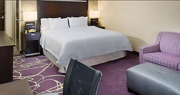 Hampton Inn & Suites Lansing West