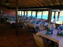 Lindbergh Bay Hotel and Villas