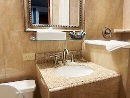 Lindbergh Bay Hotel and Villas