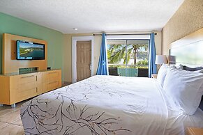 Lindbergh Bay Hotel and Villas