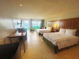 Lindbergh Bay Hotel and Villas