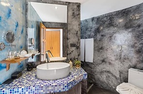 Beluga Boutique Hotel