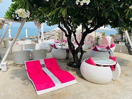 Beluga Boutique Hotel