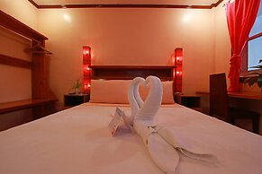 Nigi Nigi Too Beach Resort