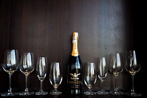 Holiday Beach Hotel Danang