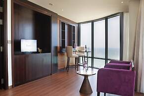 Holiday Beach Hotel Danang