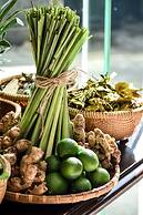 Holiday Beach Hotel Danang