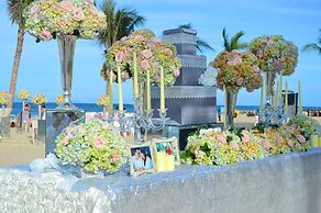 Holiday Beach Hotel Danang