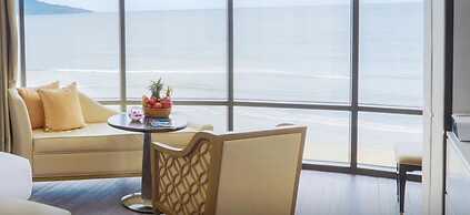 Holiday Beach Hotel Danang