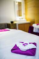 Holiday Beach Hotel Danang