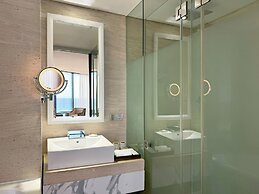 Holiday Beach Hotel Danang