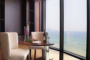 Holiday Beach Hotel Danang