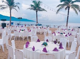 Holiday Beach Hotel Danang