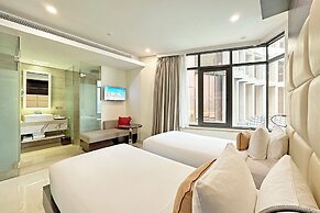 Holiday Beach Hotel Danang