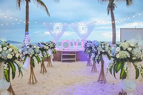 Holiday Beach Hotel Danang