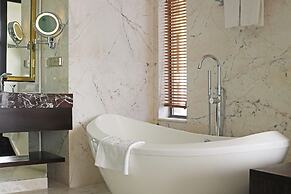 Holiday Beach Hotel Danang