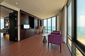 Holiday Beach Hotel Danang