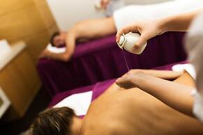 Holiday Beach Hotel Danang