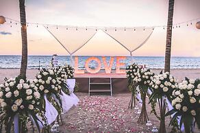 Holiday Beach Hotel Danang