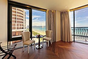 Holiday Beach Hotel Danang