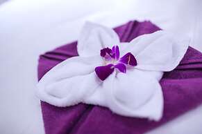 Holiday Beach Hotel Danang