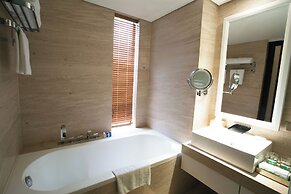 Holiday Beach Hotel Danang