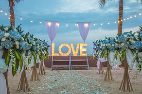 Holiday Beach Hotel Danang