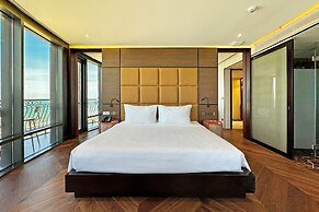 Holiday Beach Hotel Danang