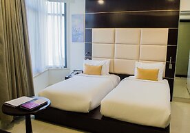 Holiday Beach Hotel Danang
