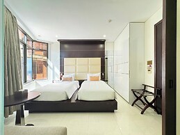 Holiday Beach Hotel Danang