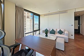 Holiday Beach Hotel Danang