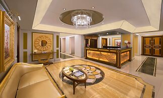 Royal Rose Abu Dhabi, a Curio by Hilton Affiliated Hotel