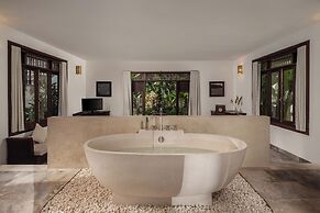 Legacy Hoi An Resort