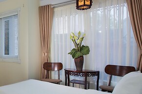 Classic Street Hotel