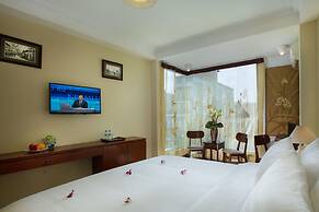 Classic Street Hotel