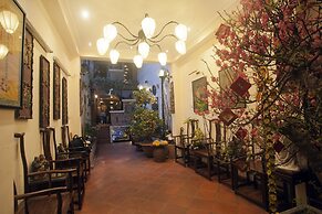 Classic Street Hotel