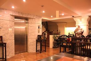 Classic Street Hotel