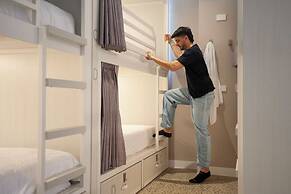 The Village Melbourne - Hostel