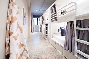 The Village Melbourne - Hostel