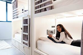 The Village Melbourne - Hostel