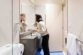 The Village Melbourne - Hostel