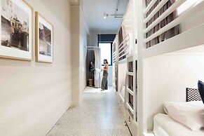 The Village Melbourne - Hostel