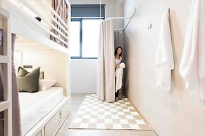 The Village Melbourne - Hostel