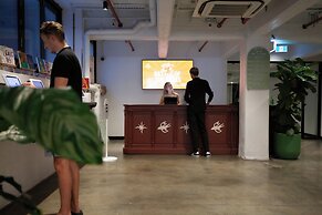 The Village Melbourne - Hostel