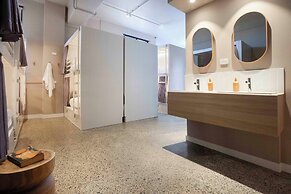 The Village Melbourne - Hostel