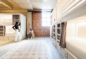 The Village Melbourne - Hostel