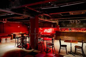 The Village Melbourne - Hostel