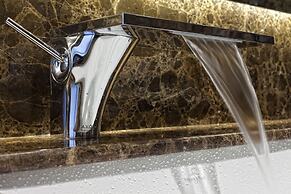 DoubleTree By Hilton Istanbul Gayrettepe