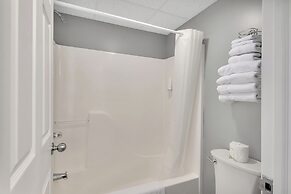 Bayside Inn & Marina