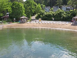 Bayside Inn & Marina